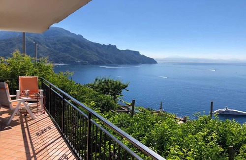 Castiglione Apartment | IL POSTINO - HOLIDAY APARTMENT - CASTIGLIONE DI RAVELLO - AMALFI COAST