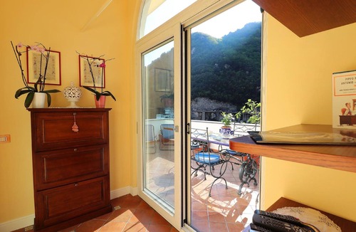 Chiesa Nuova Apartment | Ilary House