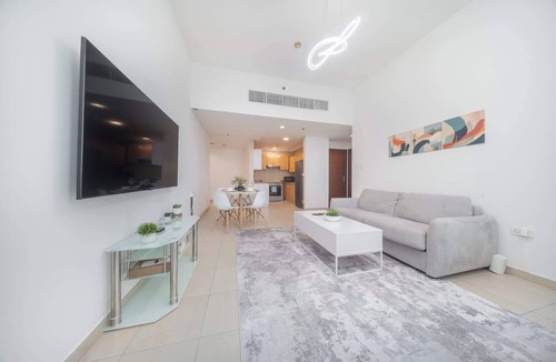 Dubai Production City Apartment | IMPZ spacious apartment for 6 people!