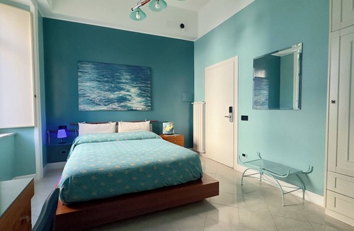 Arenella Bed & Breakfast | In the center of the Vomero elegant and quiet accommodation