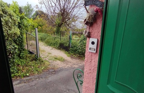 Torre del Greco House | In the countryside, a cozy retreat for peaceful moments near Mount Vesuvius.