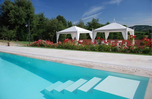 Civitella in Val di Chiana Villa | 575 m² Villa ∙ 17 bedrooms ∙ 33 guests