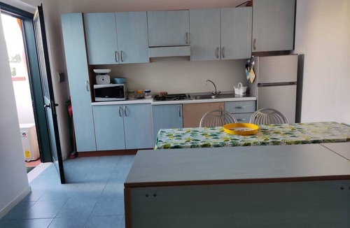 Sant'Andrea Apostolo dello Ionio House | Holiday Home 'Casa Del Sole' with Private Terrace and Air Conditioning