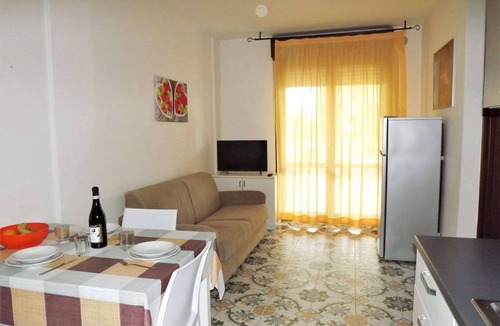 Villa Rosa Apartment | Coastal Comfort Stay