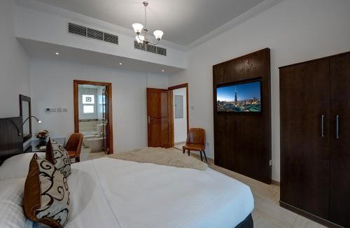 Mirdif Villa | J5 Four Bedroom Villa Holiday home in Mirdif