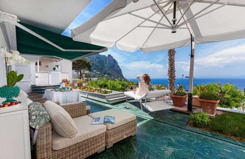 Capri Apartment | JJ Capri