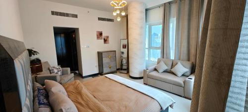 Jumeirah Lake Towers Apartment | JLT 1BR Marina Skyline View