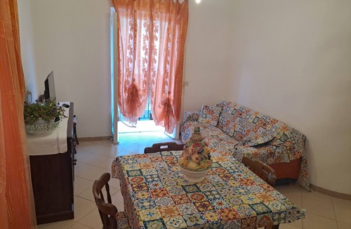 Lacco Ameno Apartment | Just 70meters from the sea, in the center Lacco to experience the best of Ischia