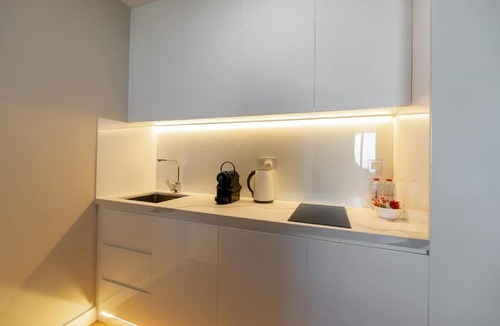 Jumeirah Lake Towers Apartment | Key View - Saba Tower