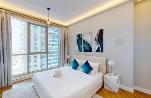 Dubai Marina Apartment | Key View - Torch Tower