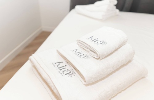 Licola Bed & Breakfast | Kira Suite and Rooms