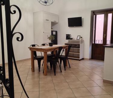 Gaeta Apartment | L'OLIVA CONTESA - la NERA