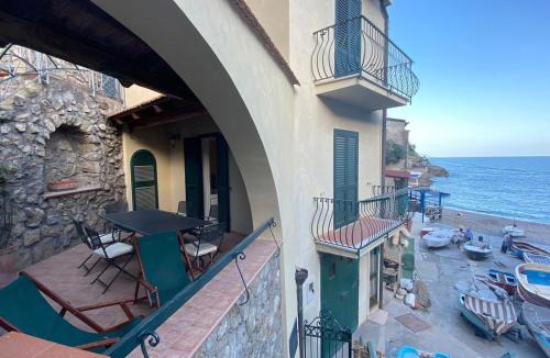 Marina del Cantone Apartment | La casa al mare