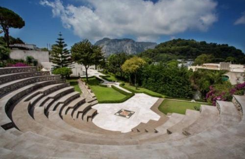 Tiberio House | La Casa Dei Merli