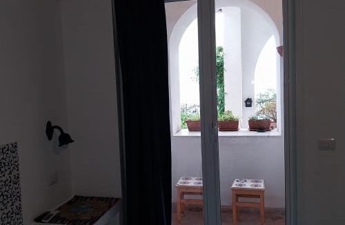 Tiberio Apartment | La Casa Di Massimiliano - Villa del Sole