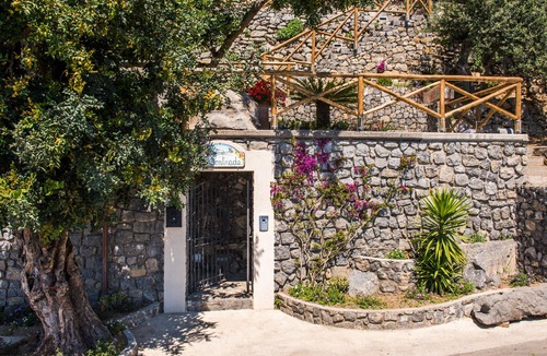 San Michele Apartment | La gatta - Le Contrade - Sosòre Holiday Homes - Amalfi Coast