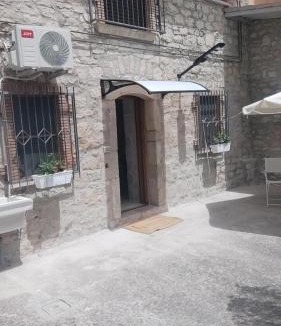 San Bartolomeo in Galdo Apartment | La Maison de Maricla'