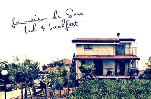Santa Maria la Carita Bed & Breakfast | La Maison di Sara