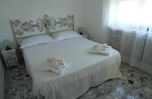 Tiberio Villa | La Mouette di Nico