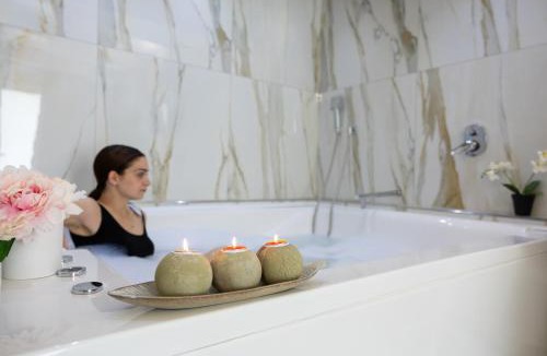 Angri Bed & Breakfast | La Perla Luxury Rooms