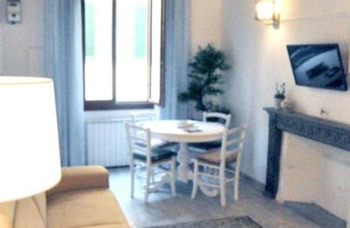 Sant' Ambrogio Apartment | La Rosa Blu - Appartamento Centro Storico