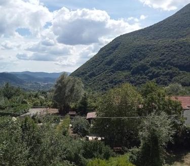 Pontone Apartment | la tana