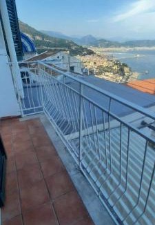 Raito House | La Terrazza di Anna