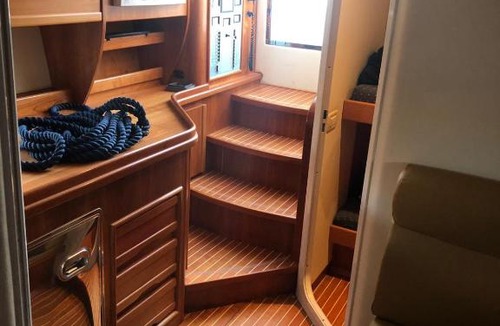 Mergellina Boat Rental | Lainapolicharteryacht