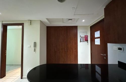 Jumeirah Lake Towers Apartment | Lake View 1br apartment JLT 1 min to metro