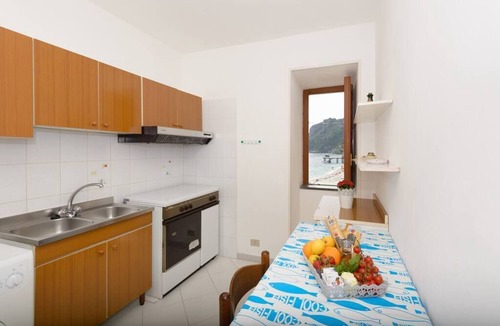 Marina del Cantone Apartment | "Lampuga", Mimì sul Mare