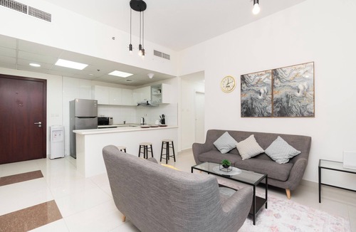 Jumeirah Apartment | Lavish 2-Bedroom Home in Dubai Marina