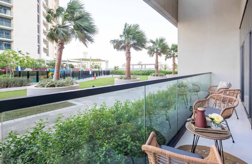 Sheikh Zayed Road Apartment | Lavish 2BR with Community View in Business Bay!