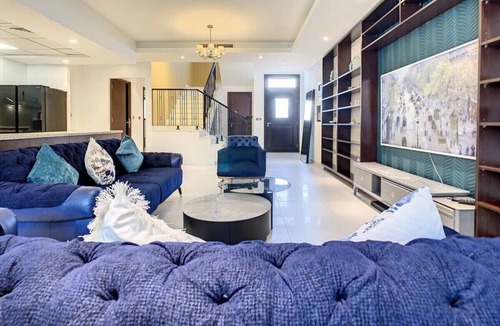Motor City House | Light & Airy 3BR plus Maids Villa in Motor City