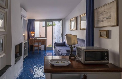 Ischia Porto Apartment | Lo Scuopolo by Interhome