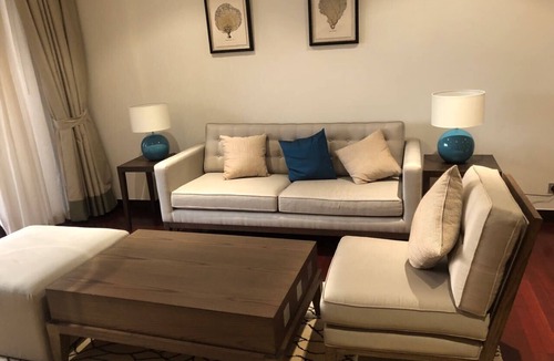 Palm Jumeirah House | Located in Palm Jumeirah with a stunning view of the lagoon pool