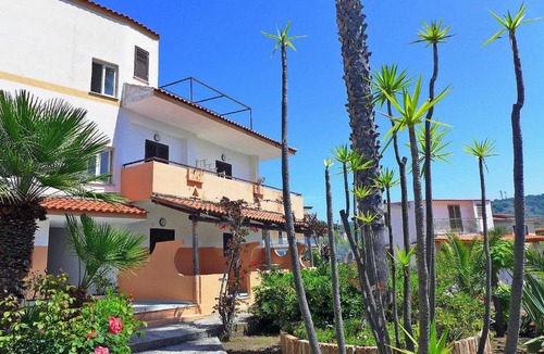 Ricadi Apartment | Locazione Turistica Esmeraldo-10