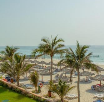 Beach & Coast Resort | Lou'lou'a Beach Resort Sharjah