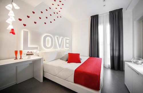 Marano Hotel | Love Boat Hotel - The Original