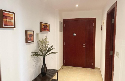 Dubai Marina Apartment | Lovely 1BR in JBR with sea view