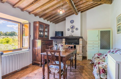 Casciano di Murlo Apartment | Lovely apartment for 2 guests with WIFI, TV and parking