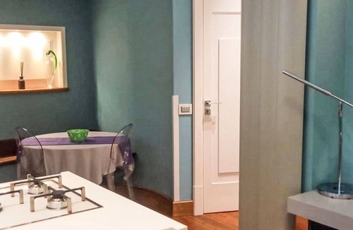 Chiaia Apartment | Lovely apartment for 2 people with WIFI, A/C