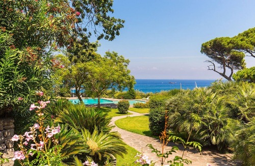 Ischia Porto Villa | Lovely Villa for 10 on Ischia