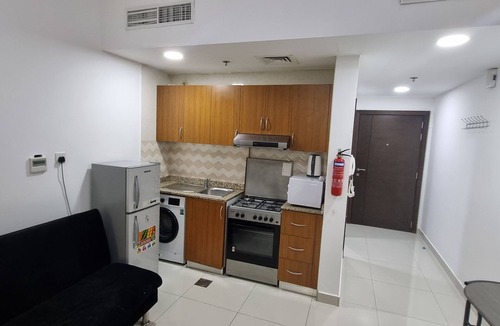 Sheikh Zayed Road Apartment | Low-Priced Studio for Rent in Dubai
