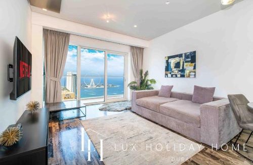Dubai Marina Apartment | LUX - Lavish Suite with Full Palm Jumeirah View 3