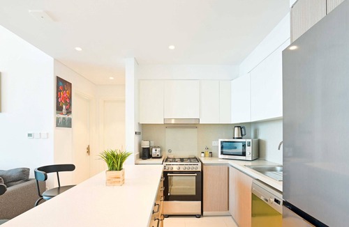 Dubai Apartment | LUX The Dubai Creek View Suite