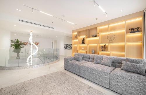 Jumeirah Lake Towers Apartment | Luxe 4BR Penthouse with Private Pool and Gym