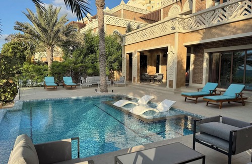 Palm Jumeirah Villa | Luxe 5-BR Villa with Private Pool in Palm Jumeirah