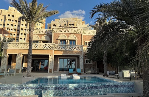 Palm Jumeirah Villa | Luxe 5-BR Villa with Private Pool in Palm Jumeirah