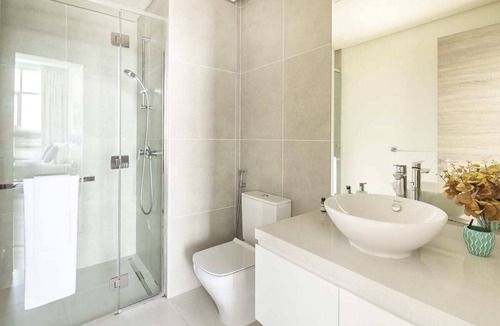 Dubai Marina Apartment | Luxurious 1BR Apartment In Dubai Marina