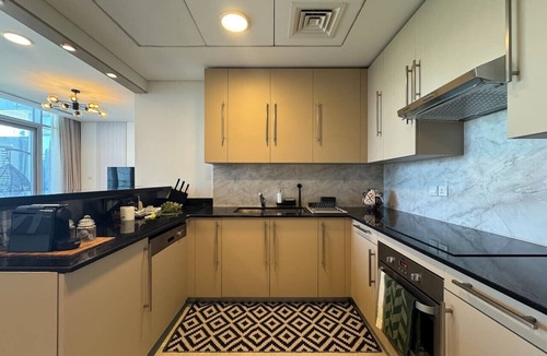 Bur Dubai Apartment | Luxurious 2BR Duplex in Prestigious DIFC